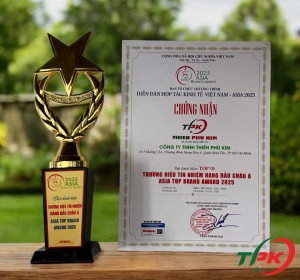 cúp và giấy khen Thương hiệu tín nhiệm hàng đầu Châu Á 2025