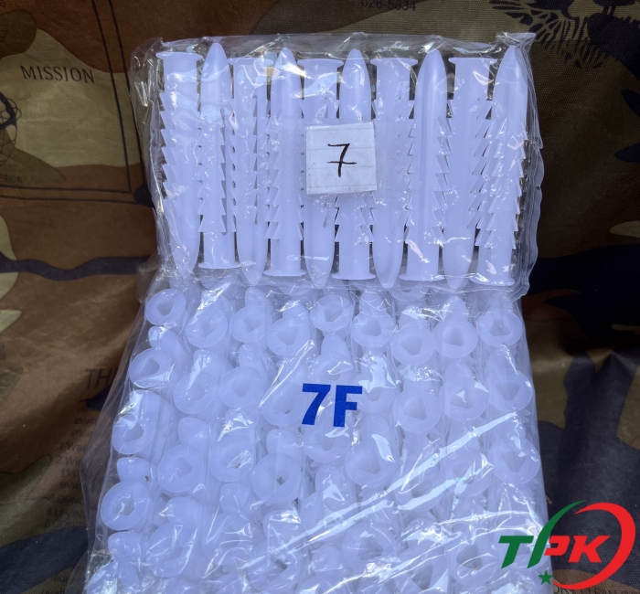 tắc kê nhựa 6 khía 7F